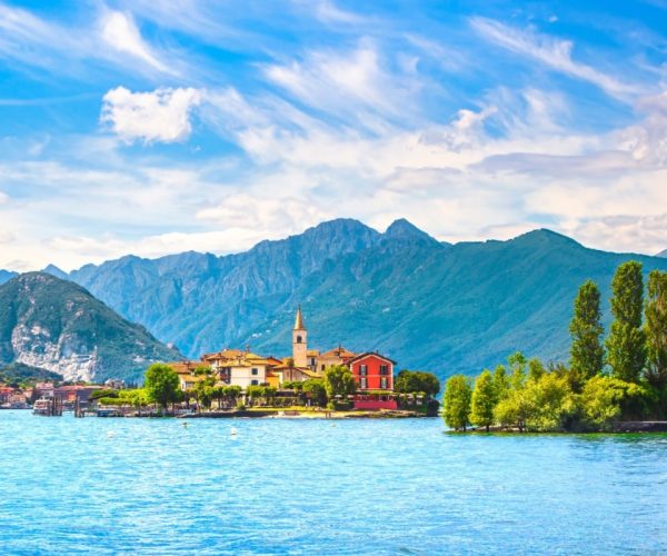Move Over Lake Como! This Lesser-Known European Lake Straddles 2 Countries With Epic Views  
