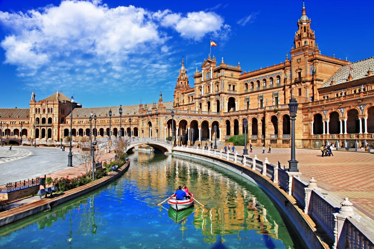 This Sunny Region Of Spain with Picture-Perfect Beaches Just Broke Its All-Time Tourism Record 